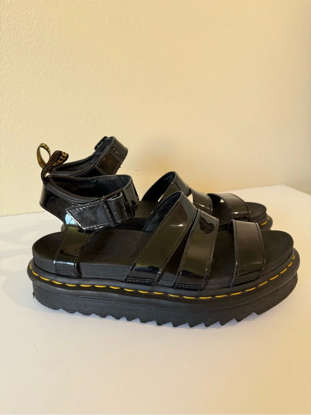 Dr. Martens Blaire Patent Leather Platform Sandals Black W US 8 EU 39 AirWair